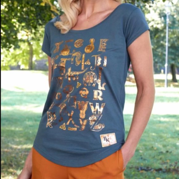 Book of Kells T-Shirt - Picture 1 of 2